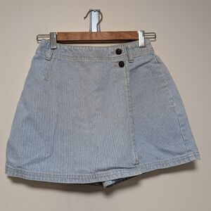 Levi Strauss & Co. Blue White Striped Denim Skort Women’s Size 8